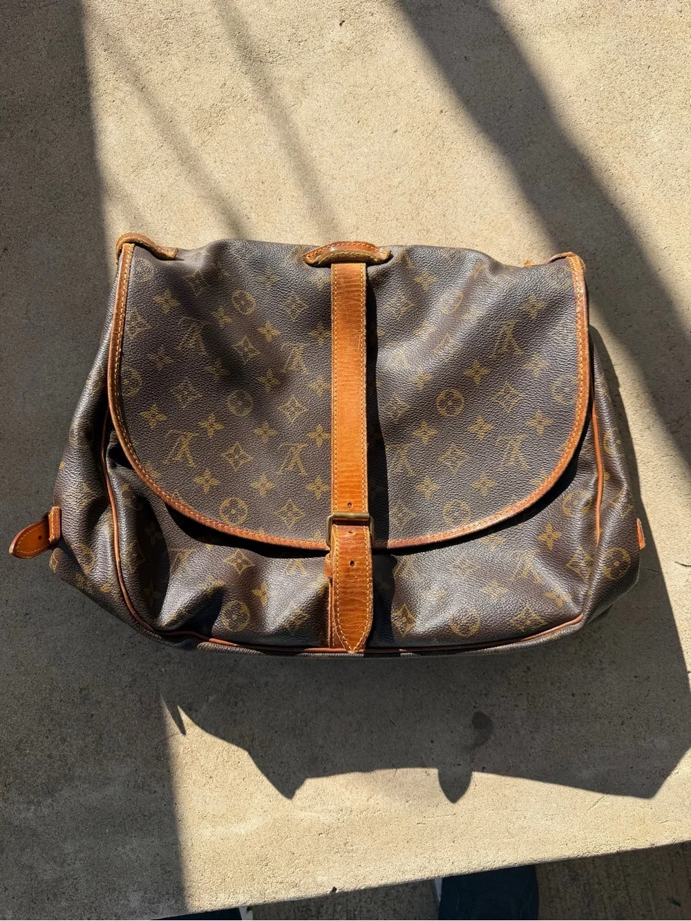 Louis Vuitton Saumur Purse